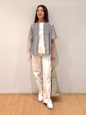 「INDIVI（インディヴィ）の【接触冷感/洗える】シアーシャンブレーピンタックブラウス（シャツ/ブラウス、グレー系）」を使った、mikkoさん（レディース・159cm）の夏コーディネート