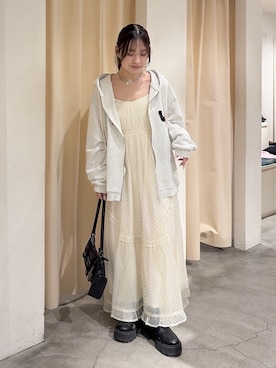 「w closet（ダブルクローゼット）のパッチワークパーカー（パーカー、ホワイト系）」を使った、kanonさん（レディース・152cm）の春コーディネート