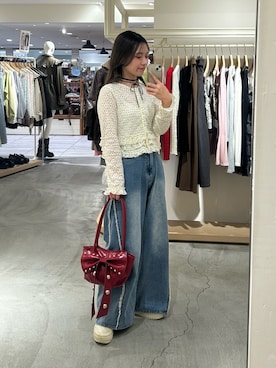 「w closet（ダブルクローゼット）のフリンジバギーデニムパンツ（デニムパンツ、ブルー系）」を使った、kanonさん（レディース・152cm）の春コーディネート
