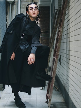 「Guess（ゲス）のアイテム（アクセサリー）」を使った、Ivan Shihさん（メンズ・175cm）の冬コーディネート
