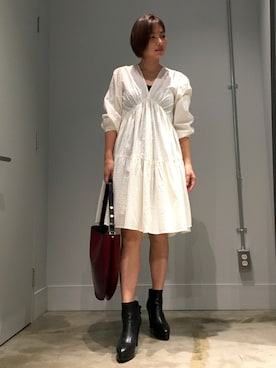 「ブイネック」｜Miaさん（レディース・162cm）の冬コーディネート