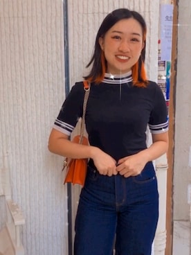 「MONKI（モンキ）のアイテム（Tシャツ/カットソー）」を使った、ビビアンさん（レディース・152cm）の冬コーディネート