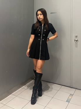 「MURUA（ムルーア）のアイテム（ブーツ）」を使った、山本莉子さん（レディース・156cm）の秋コーディネート