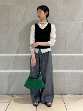 「SHIPS（シップス）のSHIPS Primary Navy Label:シルク リネン ハイ ボタン カーディガン（カーディガン/ボレロ、ホワイト系）」を使った、浅野さん（レディース・158cm）の夏コーディネート