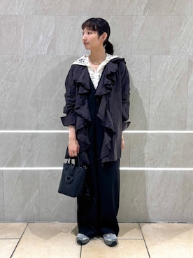 「アイテム（つなぎ/オールインワン）」を使った、浅野さん（レディース・158cm）の秋コーディネート