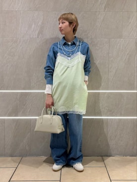 「SHIPS（シップス）のアイテム（アクセサリー）」を使った、浅野さん（レディース・158cm）の春コーディネート