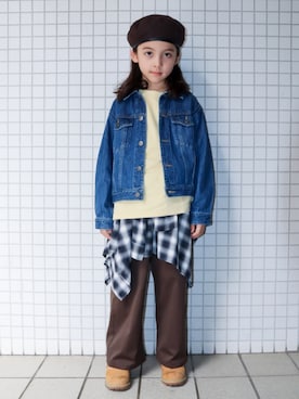 「Timberland（ティンバーランド）の【定番】6インチ プレミアム ウォータープルーフ ブーツ ユース（ブーツ、ベージュ系）」を使った、REOさん（キッズ・128cm）の秋コーディネート