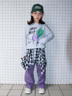 「BOBO CHOSES（ボボショーズ）のRapid Radish long sleeve T-shirt（Tシャツ/カットソー、グレー系）」を使った、REOさん（キッズ・128cm）の秋コーディネート