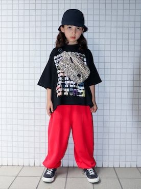 「CONVERSE（コンバース）のアイテム」を使った、REOさん（キッズ・125cm）の春コーディネート