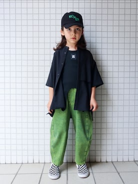 「アイテム（スニーカー）」を使った、REOさん（キッズ・120cm）の秋コーディネート