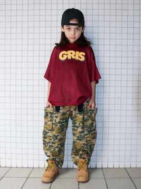「アイテム（カーゴパンツ、ベージュ系）」を使った、REOさん（キッズ・128cm）の秋コーディネート