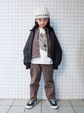 「CONVERSE（コンバース）のCONVERSE:17～22cm /KIDS ONE STAR EASYON スニーカー（スニーカー、ブラック系）」を使った、REOさん（キッズ・125cm）の春コーディネート