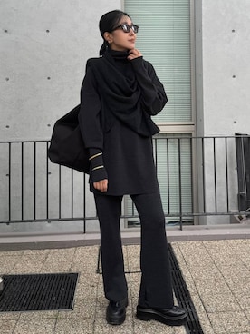 「アイテム（ストール/ショール）」を使った、hirocoさん（レディース・162cm・40代）の秋コーディネート