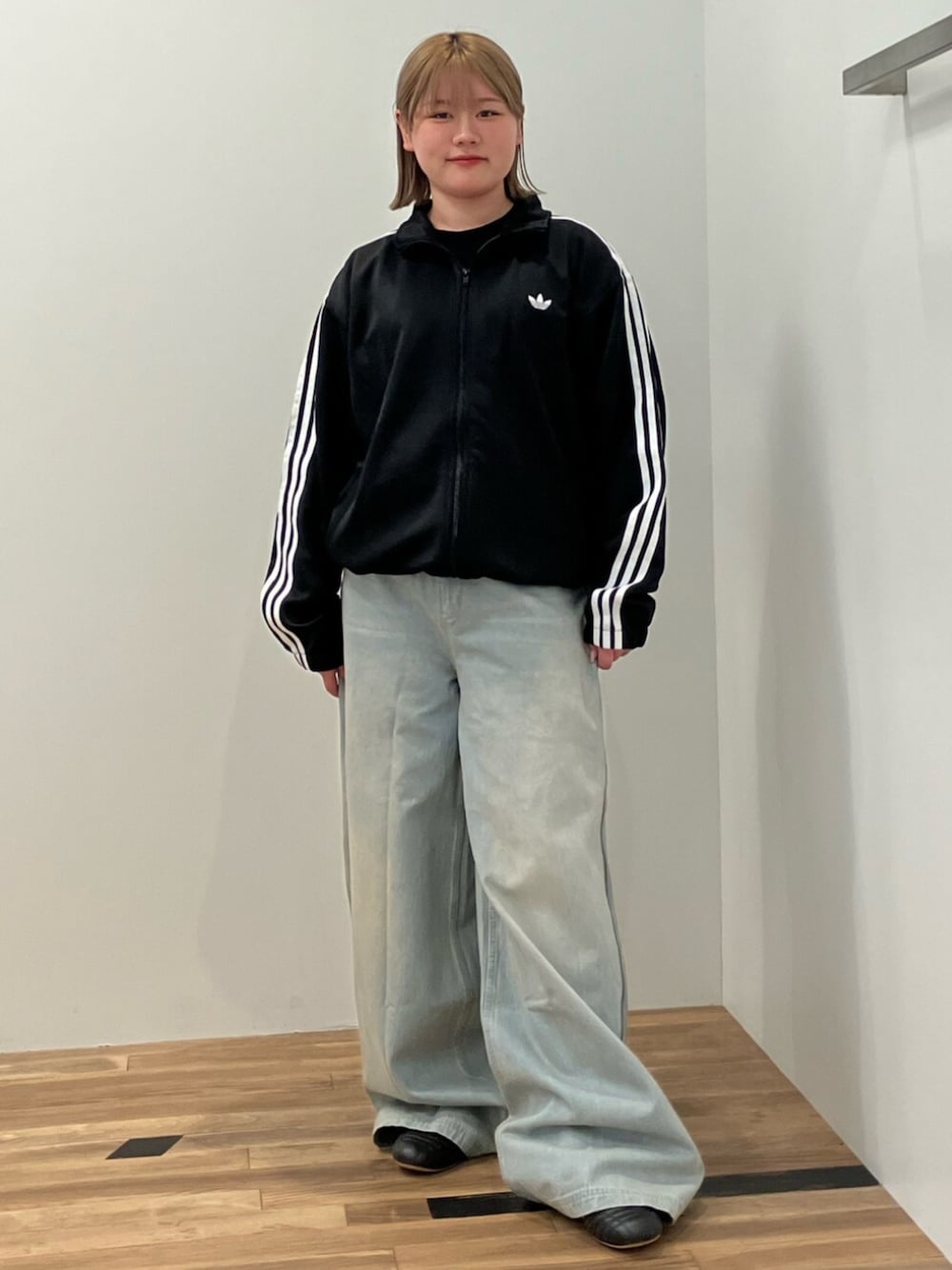 AA HARD WEAR フード付きジャケット XLブラック adidas（アディダス）の「スケートボーディング ファイヤー