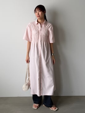 「Bab（バブ）の【再登場・選べるサイズ展開】ビスチェ風シャツワンピース（シャツワンピース、ピンク系）」を使った、kae050さん（レディース・168cm）の夏コーディネート