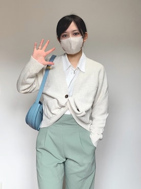 「Patou（パトゥ）のアイテム」を使った、あやなさん（レディース・165cm）の秋コーディネート