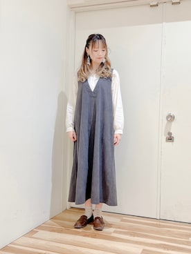 「Samansa Mos2 blue」｜「アイテム（ジャンパースカート）」を使った、miki.mさん（レディース・165cm）の秋コーディネート