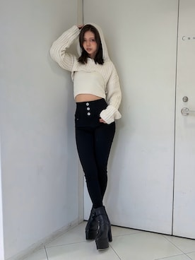 「GYDA（ジェイダ）のGYDAプレートアンサンブルニットパーカー（ニット/セーター、ホワイト系）」を使った、HARUKIさん（レディース・158cm）の秋コーディネート