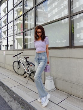 「アイテム（ショルダーバッグ、パープル系）」を使った、HARUKIさん（レディース・158cm）の春コーディネート