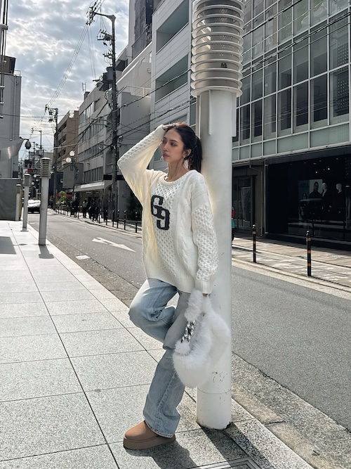 GGサガラ刺繍ケーブルニットトップス（ニット/セーター）｜GYDA