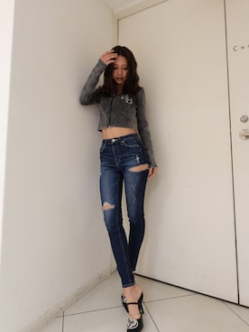 「GYDA（ジェイダ）のGG bijou ZIPブリーチニットショートトップス（ニット/セーター、ブラック系）」を使った、HARUKIさん（レディース・158cm）の春コーディネート