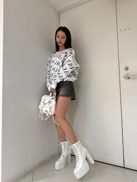 「GYDA（ジェイダ）のGYDA SLANT PATTERNニットトップス（ニット/セーター、ホワイト系）」を使った、HARUKIさん（レディース・158cm）の冬コーディネート