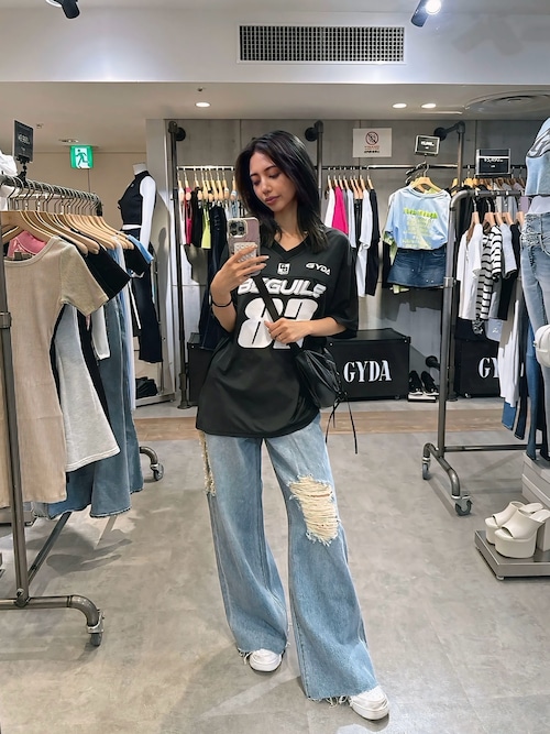BEGUILE 82SPORTY VネックBIG Tシャツ