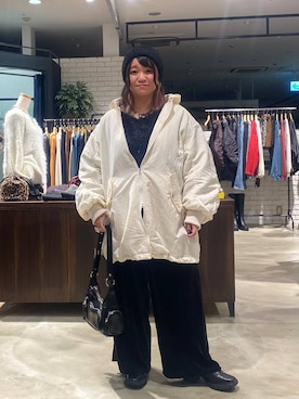 「PAGEBOY（ページボーイ）のモンスターパーカーコート【フード取り外し可能・軽量】（ブルゾン）」を使った、miii.さん（レディース・151cm）の秋コーディネート