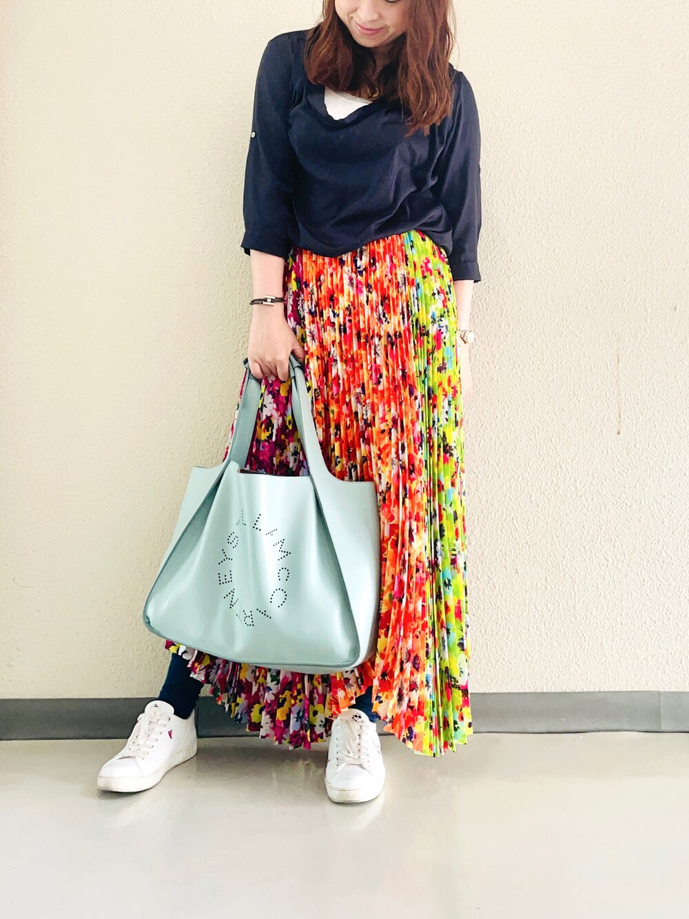 MSGM（エムエスジーエム）の「マルチフラワー プリーツスカート