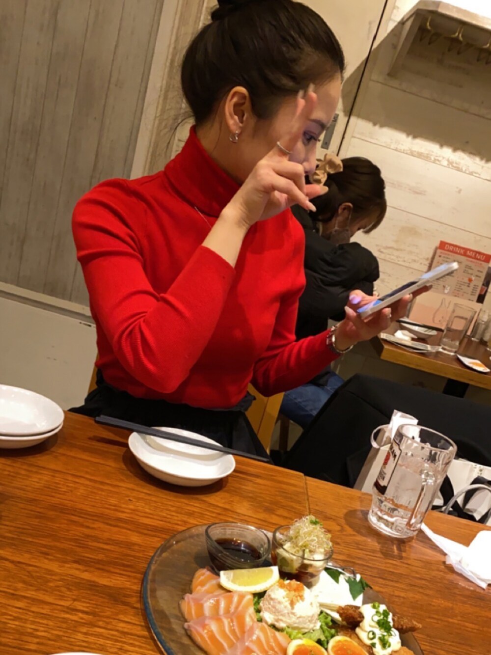 「ZARAのアイテム（トップス、レッド系）」を使った、R!Oさん（レディース・155cm）の冬コーディネートの1枚目の写真
