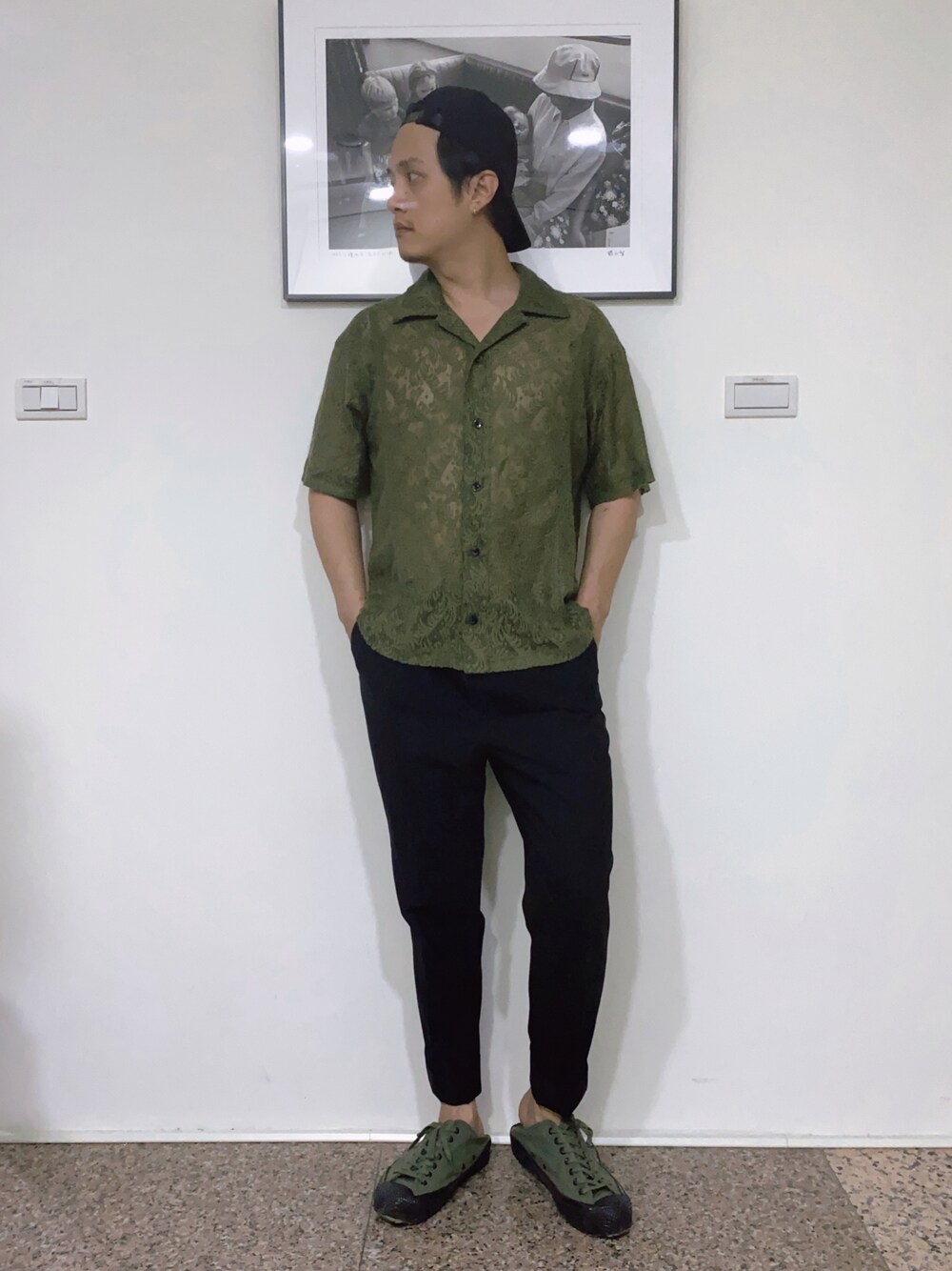 「plateaus studioのアイテム（シャツ/ブラウス、グリーン系）」を使った、yunawsiliさん（メンズ・166cm）の春コーディネートの1枚目の写真