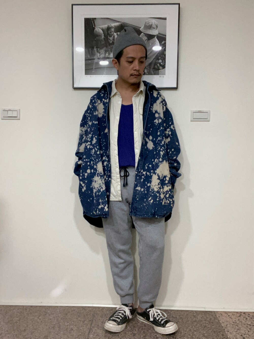 「LAD MUSICIANのアイテム（タンクトップ、パープル系）」を使った、yunawsiliさん（メンズ・166cm）の冬コーディネートの1枚目の写真