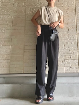 「ECRIRE（エクリール）のアイテム（スラックス）」を使った、AKARIさん（レディース・163cm）の夏コーディネート