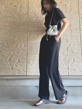「solleim（ソルレム）のアイテム（スラックス）」を使った、AKARIさん（レディース・163cm）の夏コーディネート