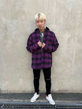 「DANKE SCHON（ダンケシェーン）のDankeSchon/ダンケシェーン/ダメージデニムパンツ（デニムパンツ）」を使った、ながさきたいがさん（メンズ・169cm）の春コーディネート