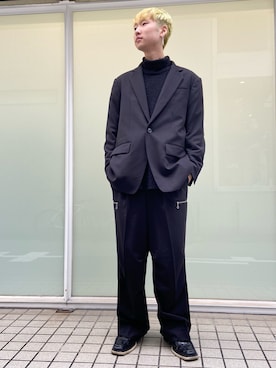「DANKE SCHON（ダンケシェーン）のアイテム（スラックス）」を使った、ながさきたいがさん（メンズ・169cm）の秋コーディネート