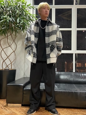「DANKE SCHON（ダンケシェーン）のアイテム（スラックス）」を使った、ながさきたいがさん（メンズ・169cm）の冬コーディネート