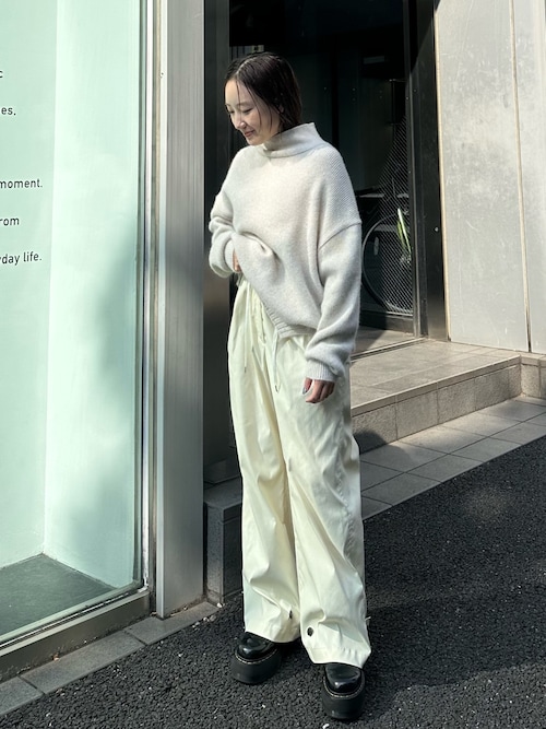レザーライクサテンパンツ（カーゴパンツ）｜PUBLIC TOKYO（パブリック