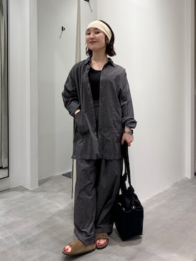 「かぐれ（カグレ）のMEYAME　OBLONG NECK RIB PULLOVER（Tシャツ/カットソー、ブラック系）」を使った、久木 美音さん（レディース・157cm）の秋コーディネート
