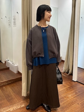 「URBAN RESEARCH DOORS WOMENS」｜「アイテム（パンプス）」を使った、久木 美音さん（レディース・157cm）の秋コーディネート
