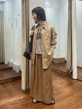 「アイテム（スカート）」を使った、久木美音さん（レディース・157cm）の夏コーディネート