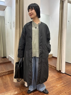 「アイテム（ダウンジャケット/コート）」を使った、久木 美音さん（レディース・157cm）の秋コーディネート