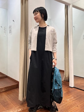 「URBAN RESEARCH（アーバンリサーチ）のdecor『デコール』　Cut beads necklace（ネックレス、ブラック系）」を使った、久木 美音さん（レディース・157cm）の春コーディネート