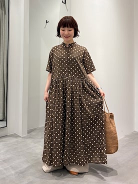 「かぐれ（カグレ）のアイテム」を使った、久木 美音さん（レディース・157cm）の夏コーディネート