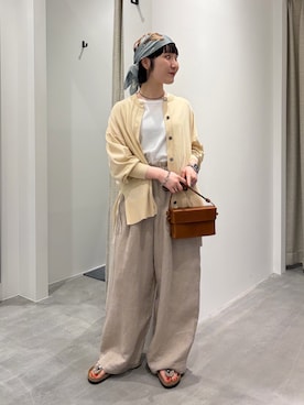 「かぐれ（カグレ）のコットン丸胴タンクトップ（タンクトップ、ホワイト系）」を使った、久木 美音さん（レディース・157cm）の夏コーディネート