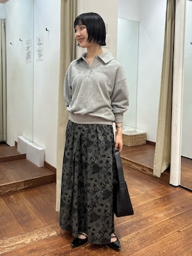 「アイテム（アナログ腕時計）」を使った、久木 美音さん（レディース・157cm）の秋コーディネート