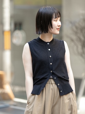 「FORK&SPOON（フォークアンドスプーン）のアイテム（トップス）」を使った、久木 美音さん（レディース・157cm）の春コーディネート