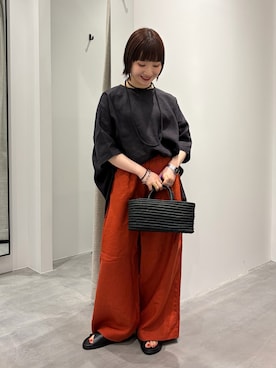 「かぐれ（カグレ）のアイテム」を使った、久木 美音さん（レディース・157cm）の夏コーディネート