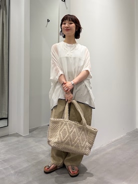 「かぐれ（カグレ）のアイテム」を使った、久木 美音さん（レディース・157cm）の夏コーディネート