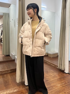 「アイテム（サンダル）」を使った、久木 美音さん（レディース・157cm）の秋コーディネート